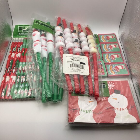 Holiday Time Christmas Party Favor Bundle Straws Cards Pencils Activity Books - Picture 1 of 11